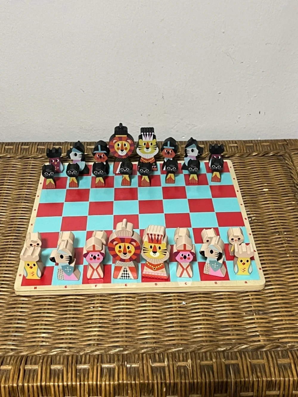 Vilac Mon Premier Jeu D'Échecs Wooden Chess Set.  Open Box